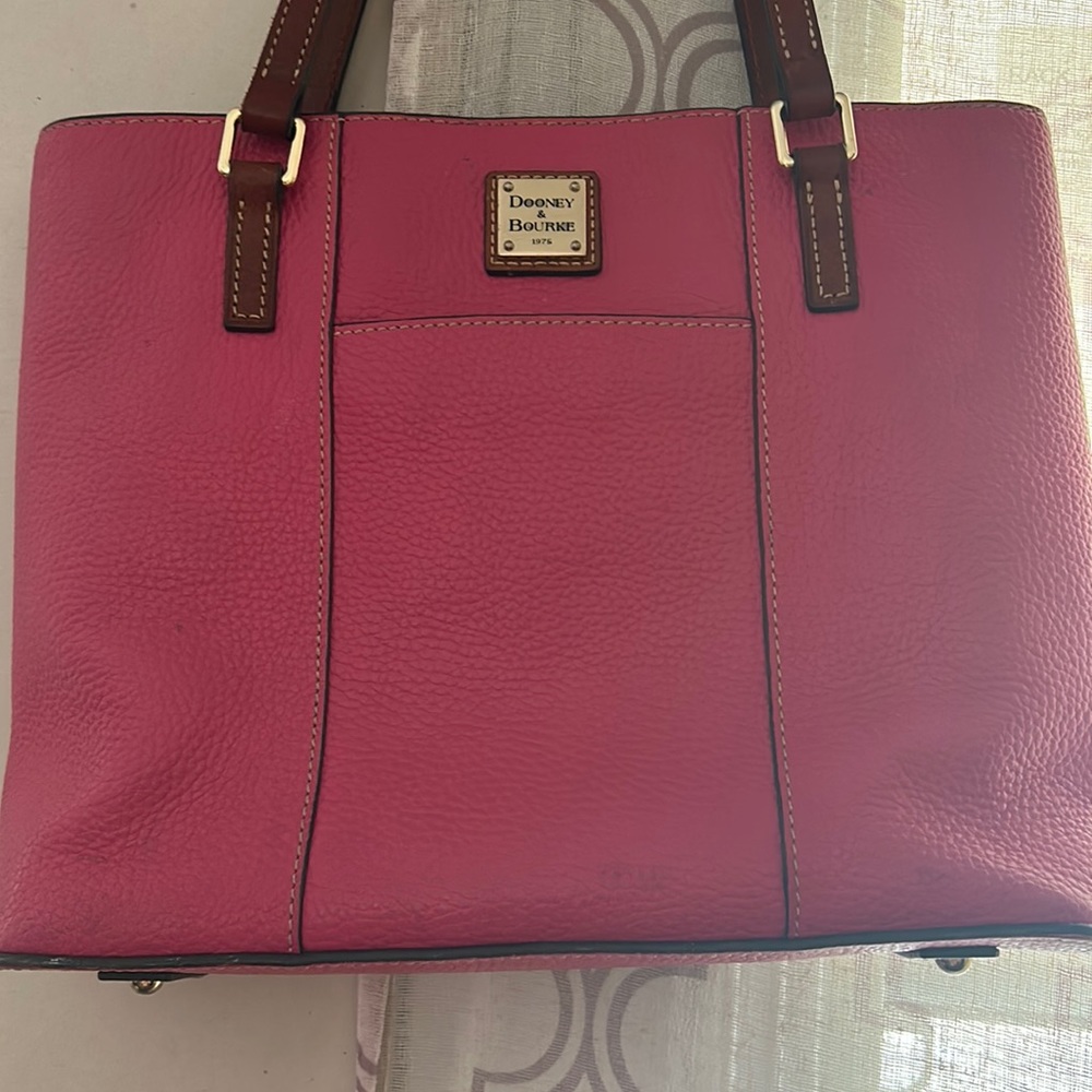 Dooney and bourke bag